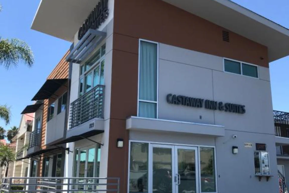 Affordable Luxury at Castaway Motel Orange, CA