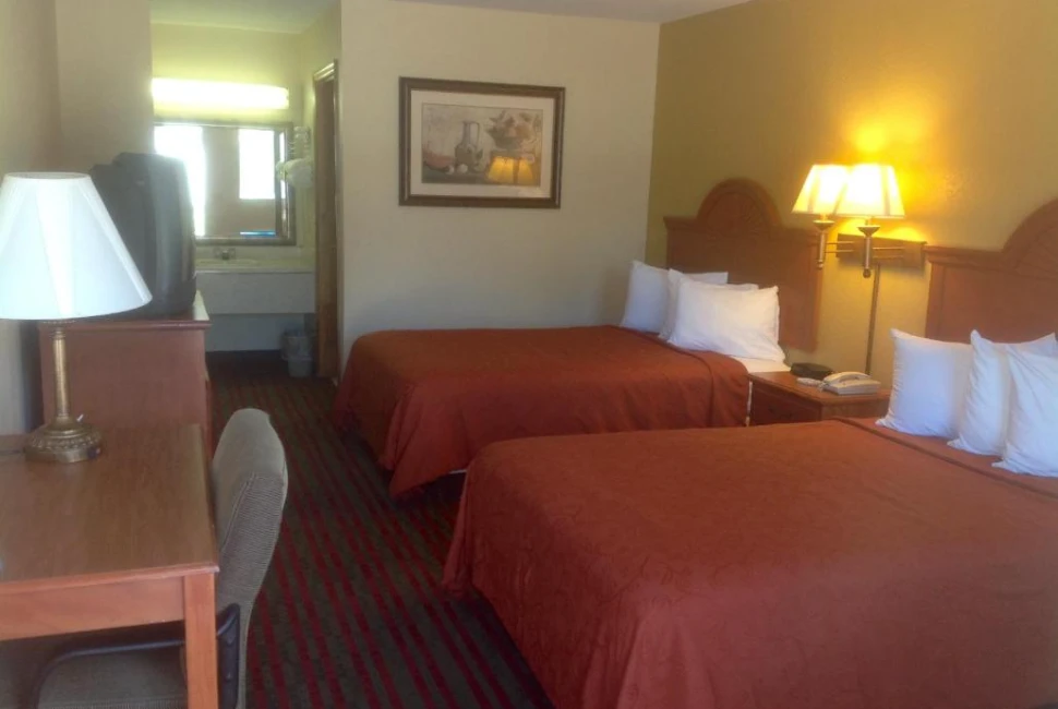 Seamless Stay, Southern Style: Western Motel Jesup, GA