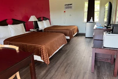 Your Getaway Oasis: Holiday Motel in Westfield, NY